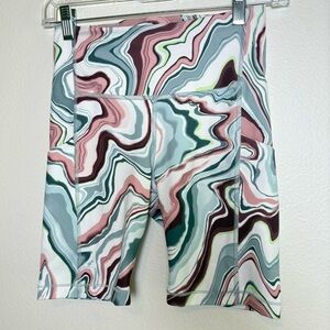 Athleta Ultimate Stash Pocket Printed 7" Short Marble White
